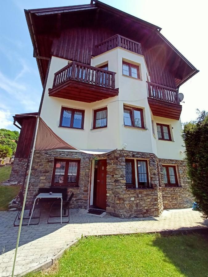 Apartmany Zelezna Ruda Exterior photo